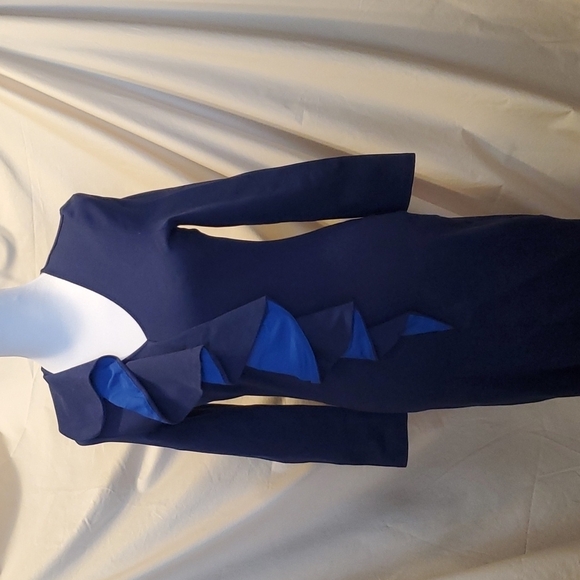 sabie Dresses & Skirts - Sabie Navy Blue V-Neck Ruffle Dress SZ MD